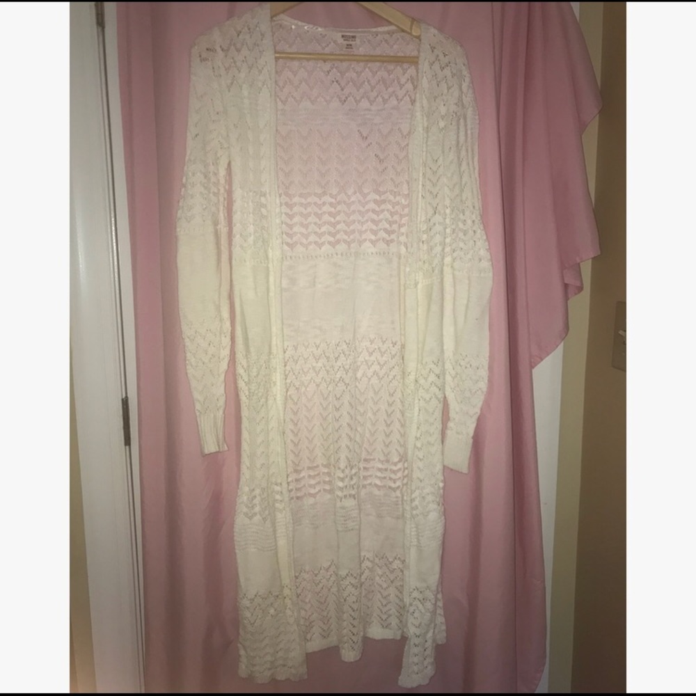 Long white sweater!